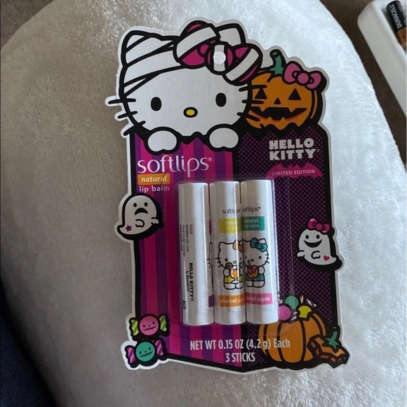 New! Softlips® Hello Kitty® natural lip balm - Picture 2 of 3